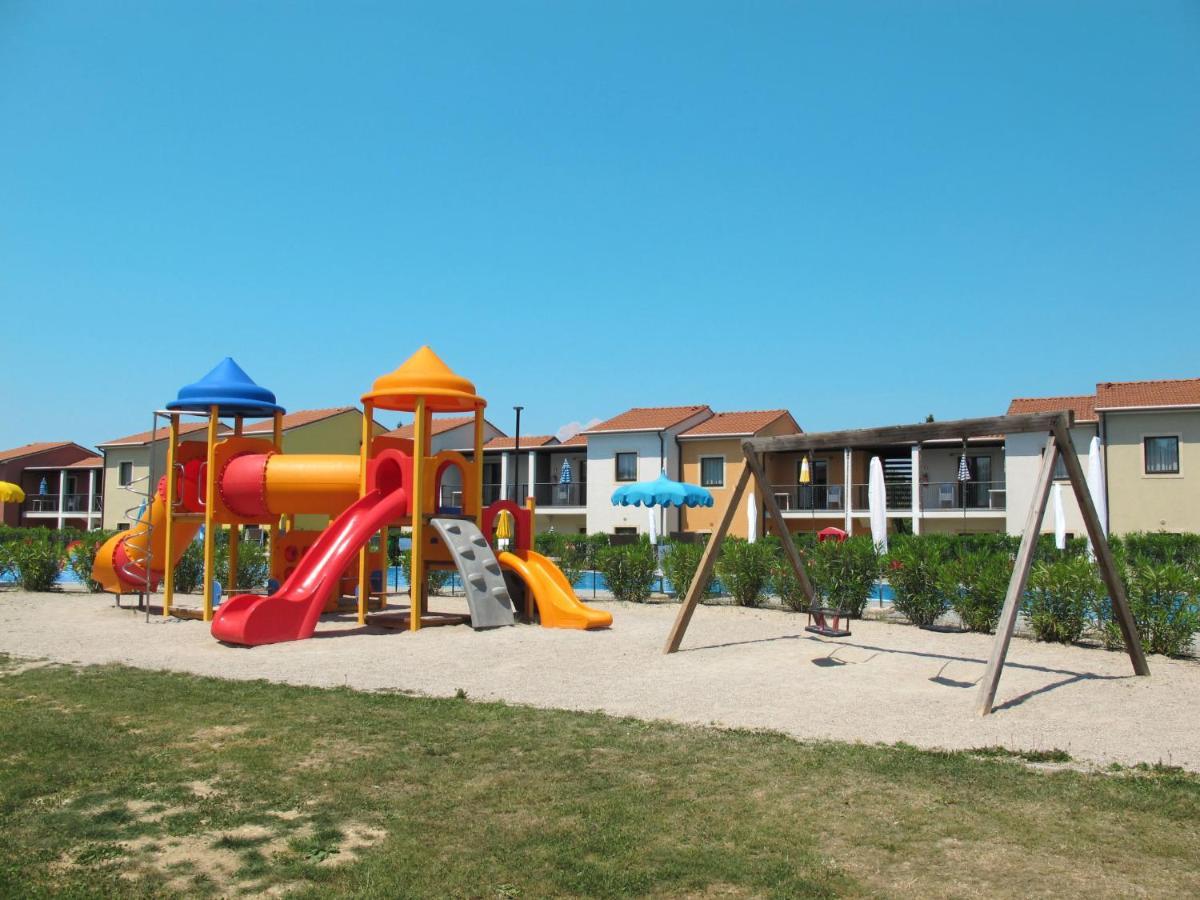 Apartment Belvedere Village-4 By Interhome Castelnuovo del Garda Kültér fotó
