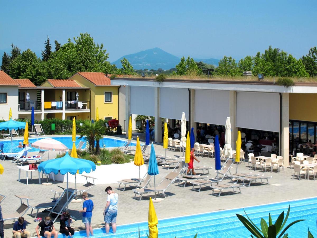Apartment Belvedere Village-4 By Interhome Castelnuovo del Garda Kültér fotó